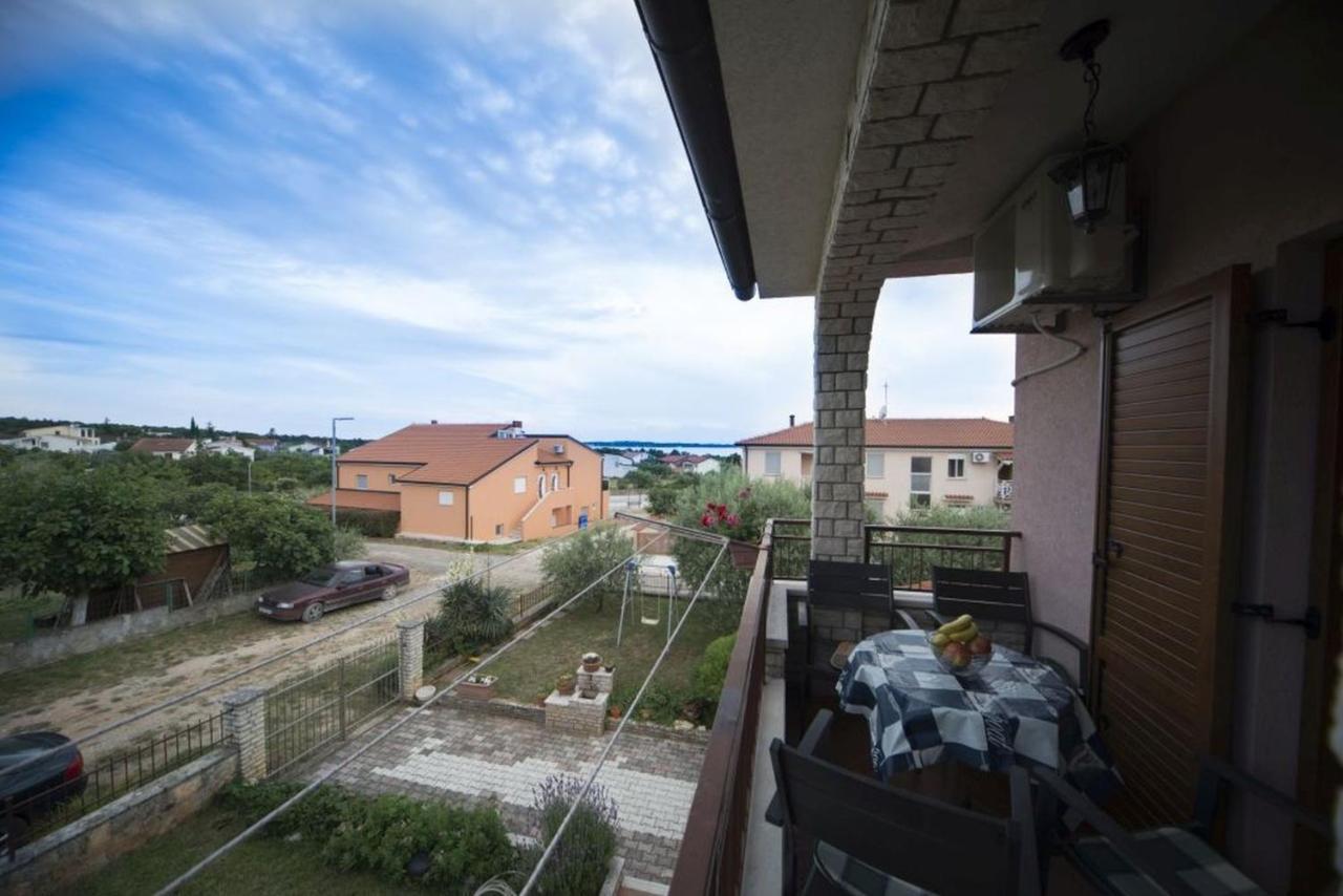 Comfortable Apartments In Peroj Near The Sea Exterior photo